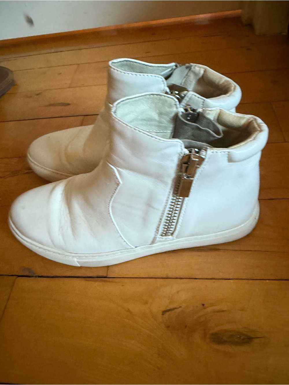 Kenneth Cole Reaction White Leather Zip High Top Sneakers 6M